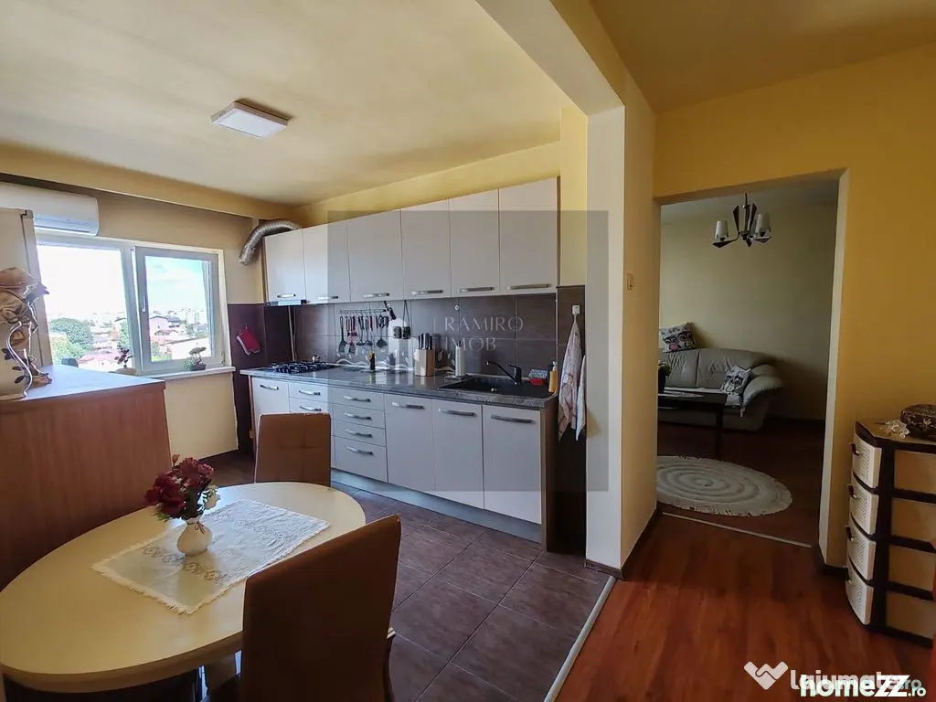 Apartament 4 camere, Sectorul 4/Izvorul Rece, 2 bai, 2 balcoane - Bucuresti (Bucuresti-Ilfov)