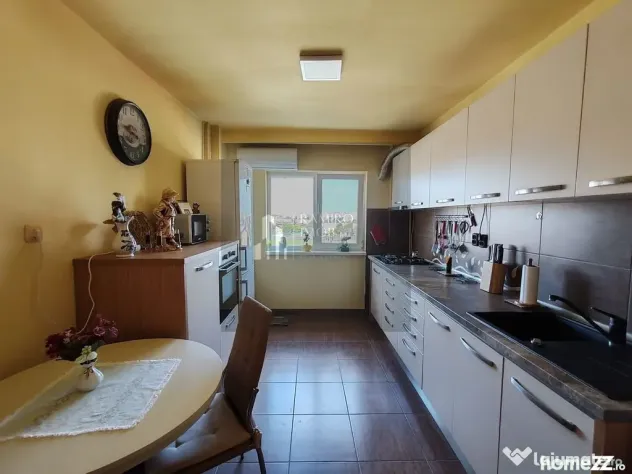 Apartament 4 camere, Sectorul 4/Izvorul Rece, 2 bai, 2 balcoane - Bucuresti (Bucuresti-Ilfov)