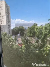 Apartament cu 3 camere, Auchan Titan/ 1 Dec 1918, DE RENOVAT 