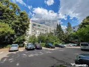 Apartament cu 3 camere, Auchan Titan/ 1 Dec 1918, DE RENOVAT