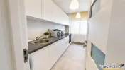 Apartament de 2 camere, decomandat cu vedere deschisa, Centr