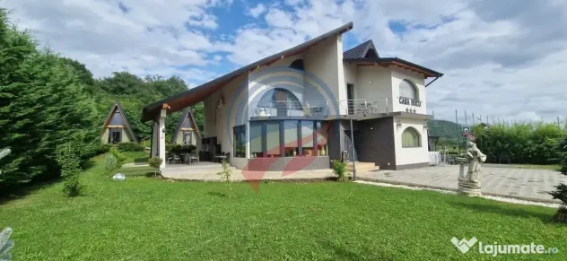 Pensiune în Călimănești + 2 A-Frame - Teren 5.574 mp ...