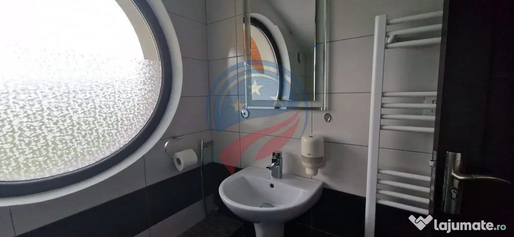 Pensiune în Călimănești + 2 A-Frame - Teren 5.574 mp ...