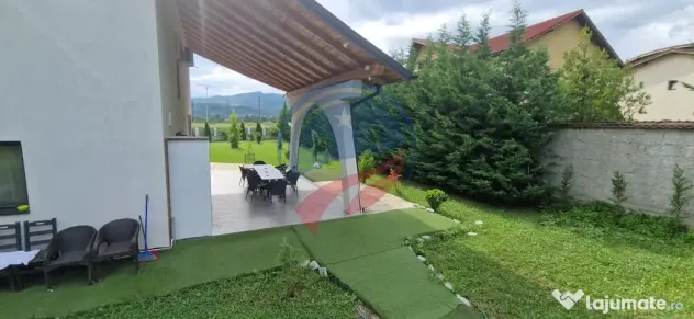 Pensiune în Călimănești + 2 A-Frame - Teren 5.574 mp ...