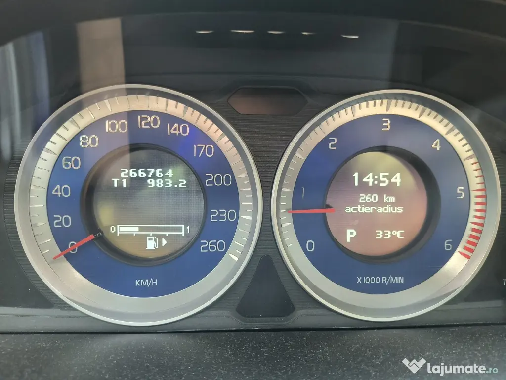 XC 60 4x4 R-DESIGN 2013