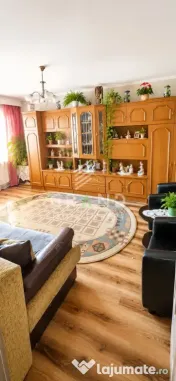 Apartament 2 camere, decomandate, etaj intermediar, Mănăș