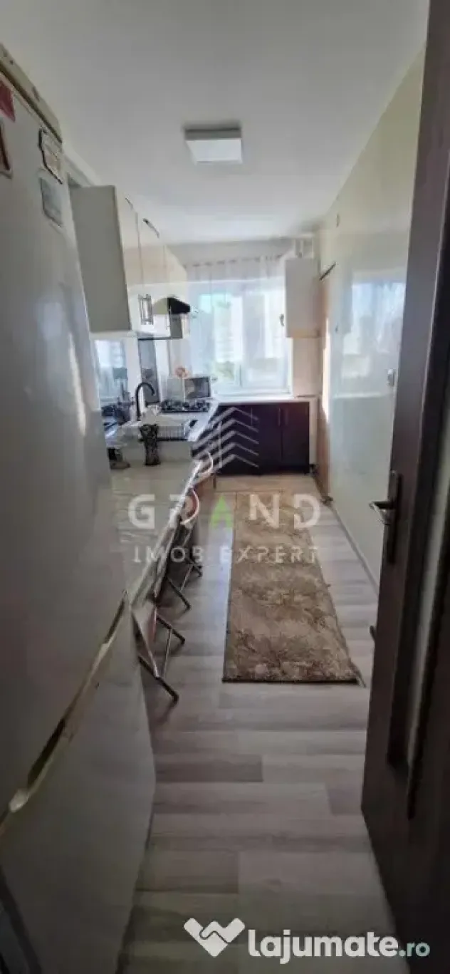 Apartament 2 camere, decomandate, etaj intermediar, Mănăș