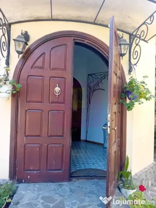 VILĂ INTERBELICĂ DE EXCEPȚIE | ZONA VICTORIEI – INTR...