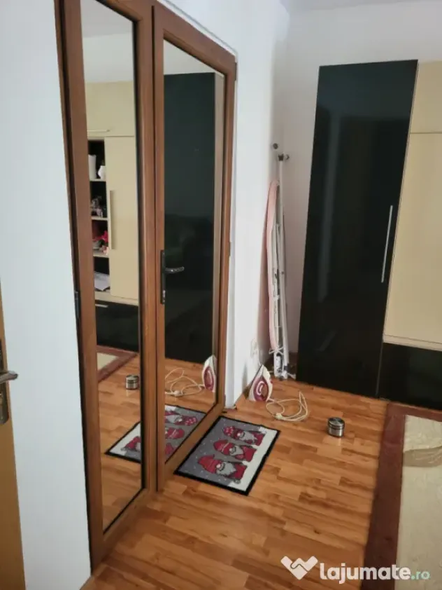 Ap de vinzare 3 camere etj 1.