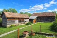 4.300 mp teren, pomicultura casa traditionala, anexe, Craie