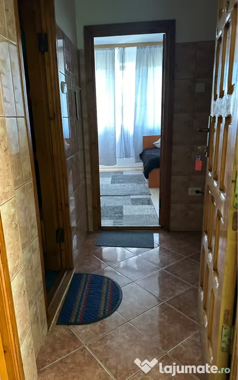 PF închiriez garsonieră
