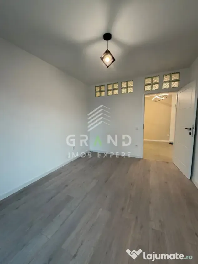 Apartament 3 camere de vanzare , Eroilor, Floresti.