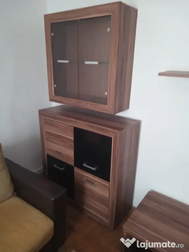 Vând mobilă de living