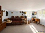FILM! Casa traditionala,teren 3.274 mp, anexe,foisor,potenti 