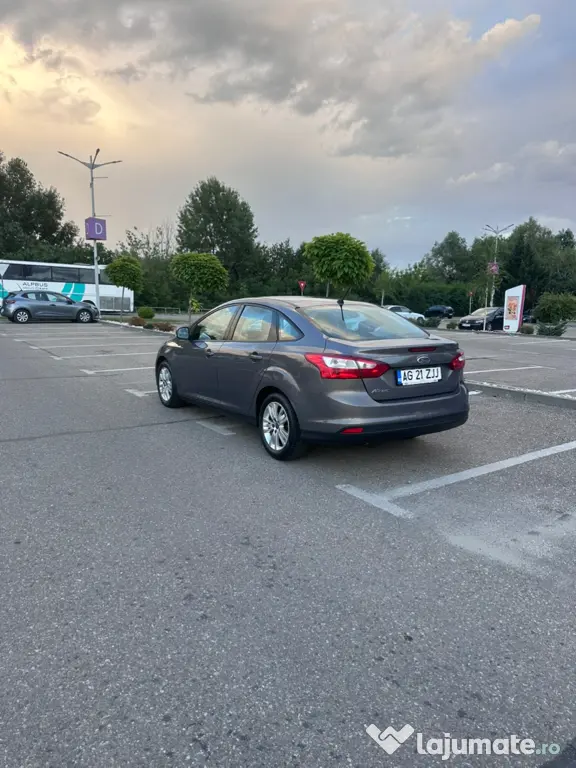 Ford Focus 1.6 aspirat