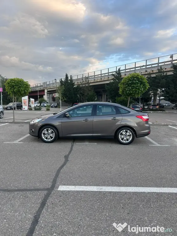 Ford Focus 1.6 aspirat