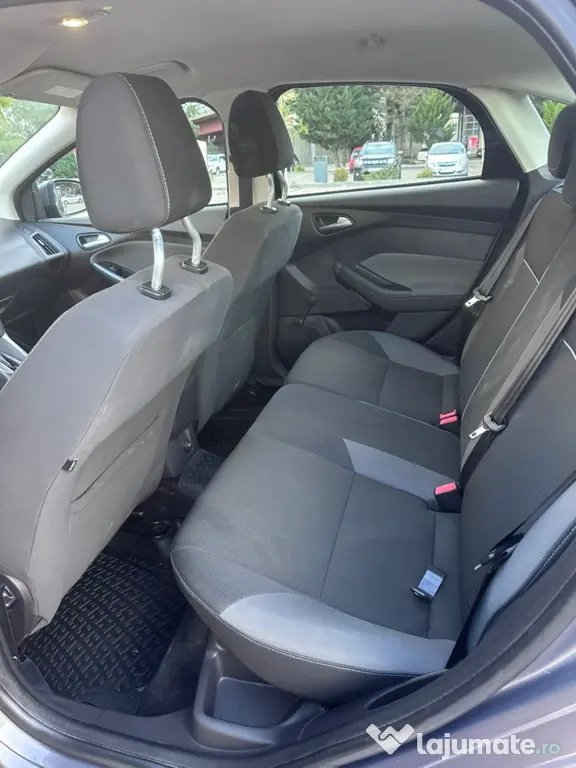 Ford Focus 1.6 aspirat