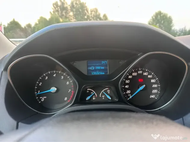 Ford Focus 1.6 aspirat