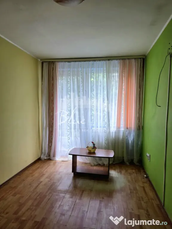 Apartament 3 camere cu 2 intrari, situat in Centru