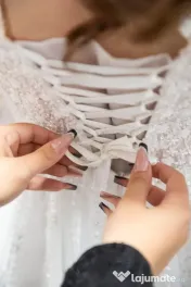 Rochie de mireasă superbă purtată o singură dată Curățată profesional