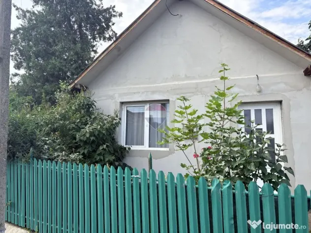 Casă 2 camere, stradal, Ciocanesti, Dambovita