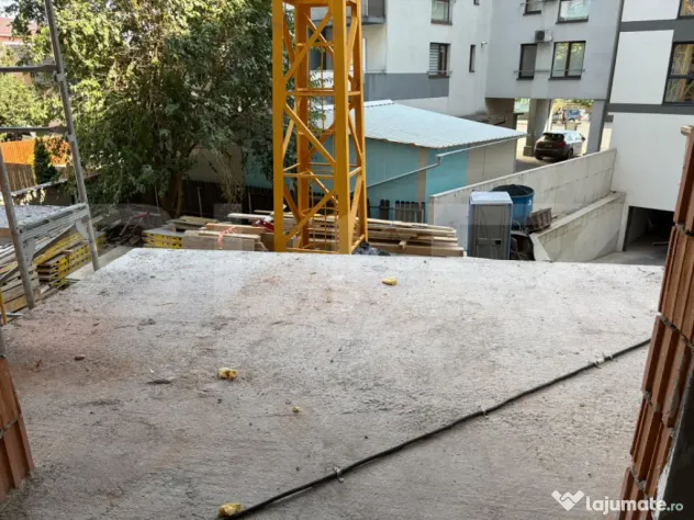 Apartament 2 camere - 45 mp, semifinisat, bloc nou, zona Fab