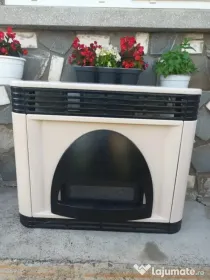 Convector cu tiraj fortat, tip semineu