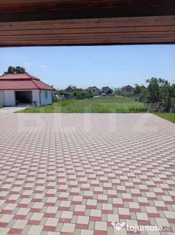 Casa individuala cu 2 camere de inchiriat, 90 mp , Campia Tu