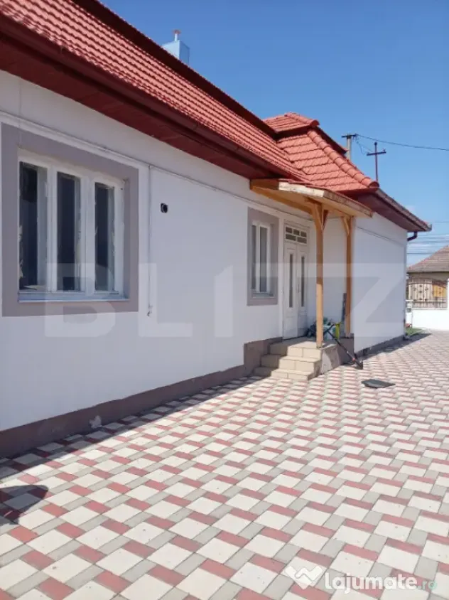 Casa individuala cu 2 camere de inchiriat, 90 mp , Campia Tu