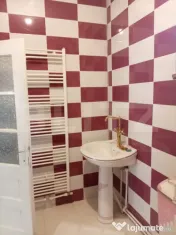 Casa individuala cu 2 camere de inchiriat, 90 mp , Campia Tu 