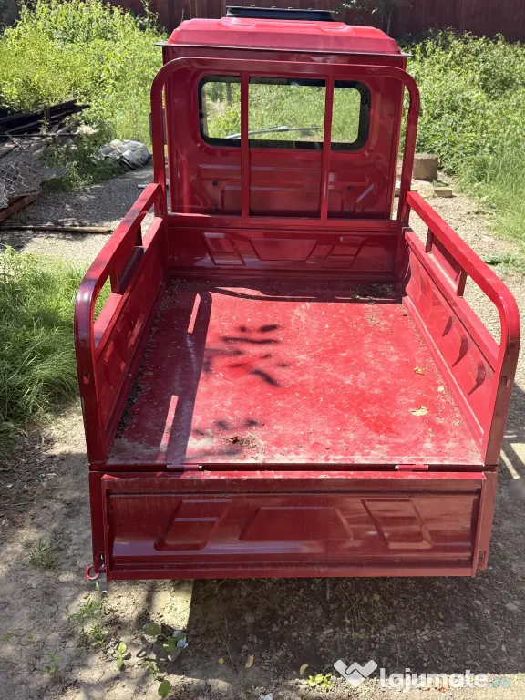 Triciclu electric cu cabina ROTAKT GA