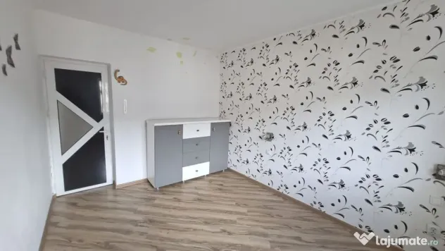Apartament 3 camere Stefanesti - In Spate la Carrefour