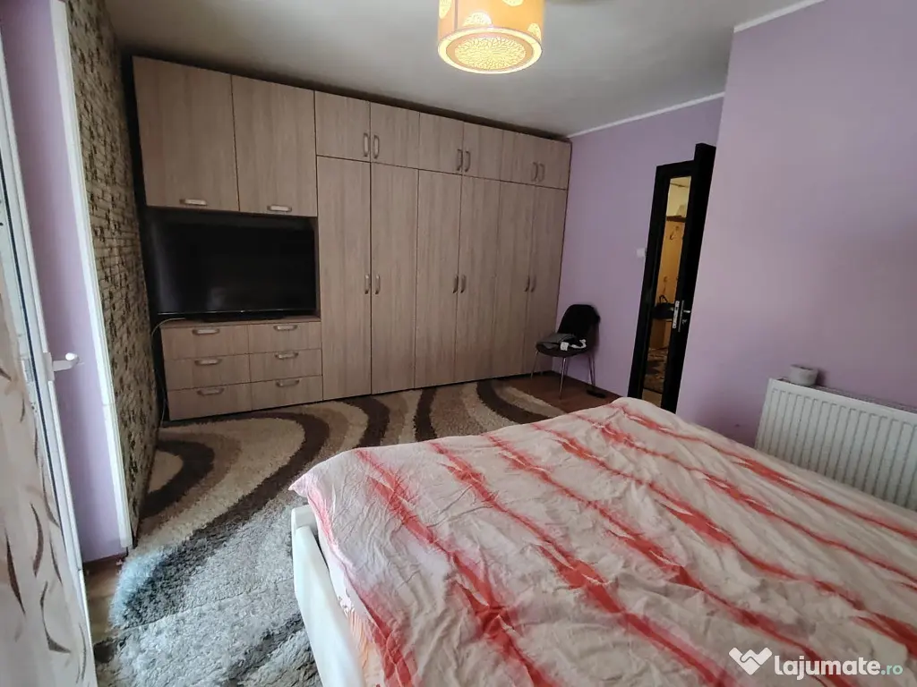 Vanzare Apartament 3 camere decomandat, 72 mp,Stejarului