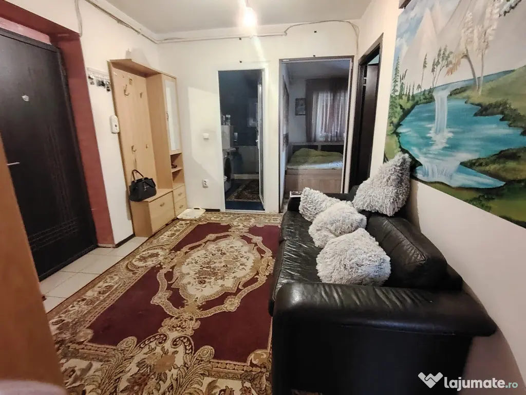 Vanzare Apartament 3 camere decomandat, 72 mp,Stejarului