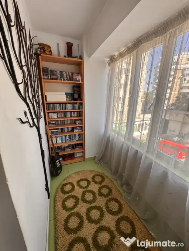 Apartament, 3 camere decomandat, 74 mp, zonă Ramada