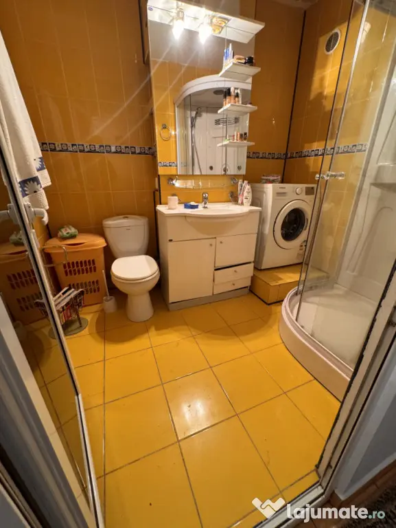Apartament, 3 camere decomandat, 74 mp, zonă Ramada