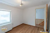 Accesibilitate si farmecul unei case cu garaj, locatie de re