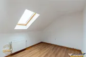 Accesibilitate si farmecul unei case cu garaj, locatie de re 