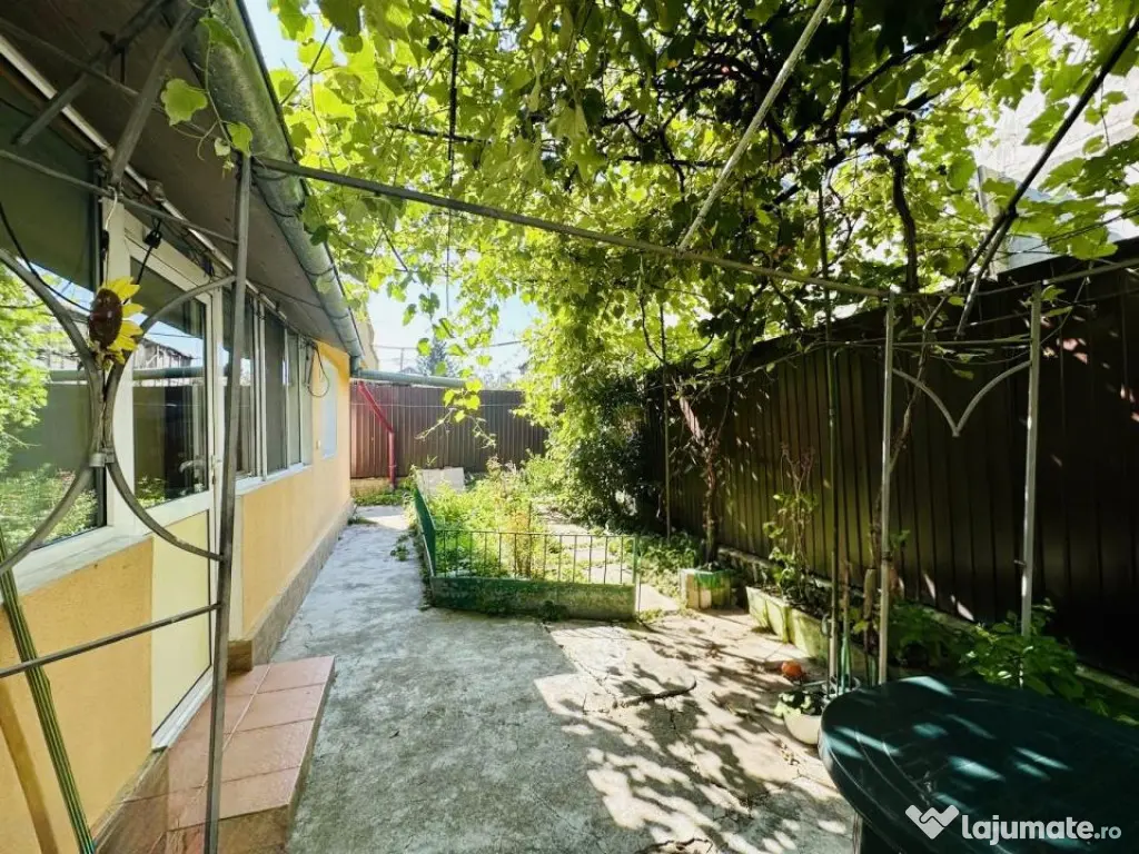 Casa cu 4 camere - zona Colentina - Sportului