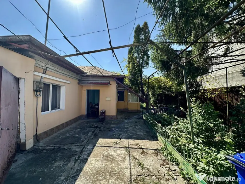 Casa cu 4 camere - zona Colentina - Sportului