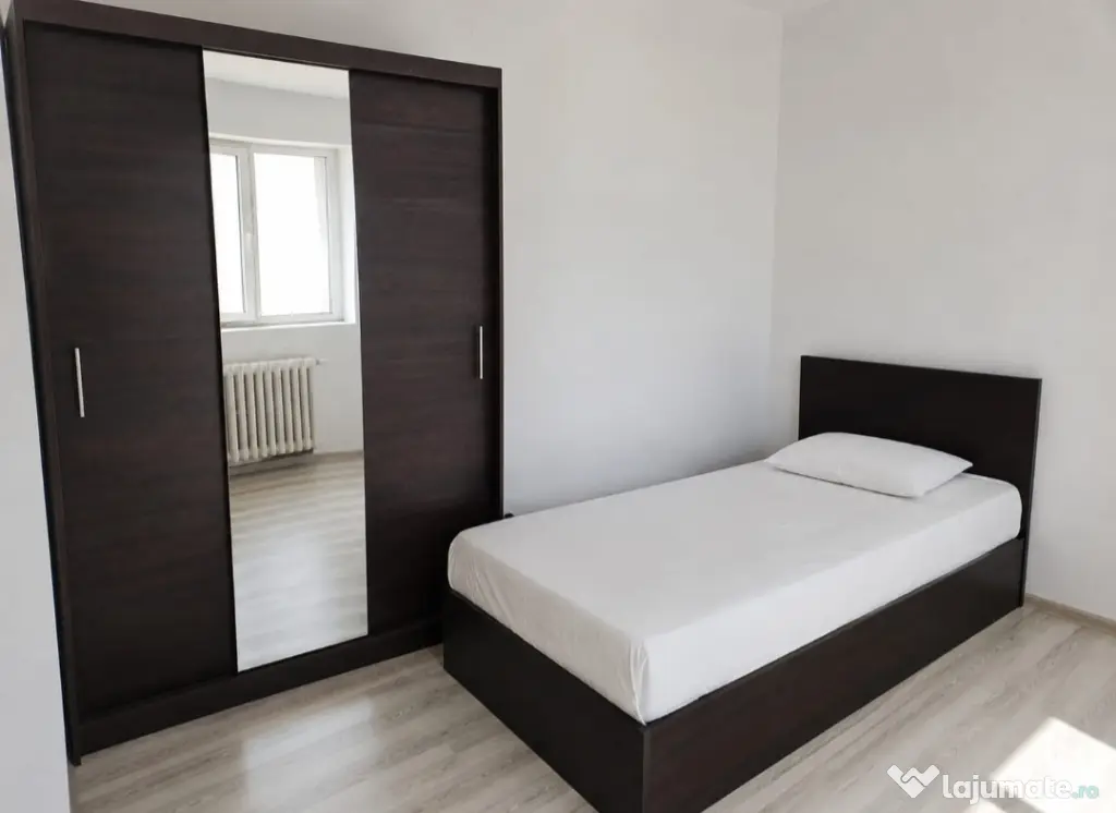 Vand pat single si dulap cu 2 usi si oglinda