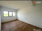 Duplex 5 camere, 105 mp, in Mosnita Noua 