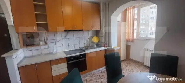 Apartament de inchiriat 3 camere, zona Calea Aradului