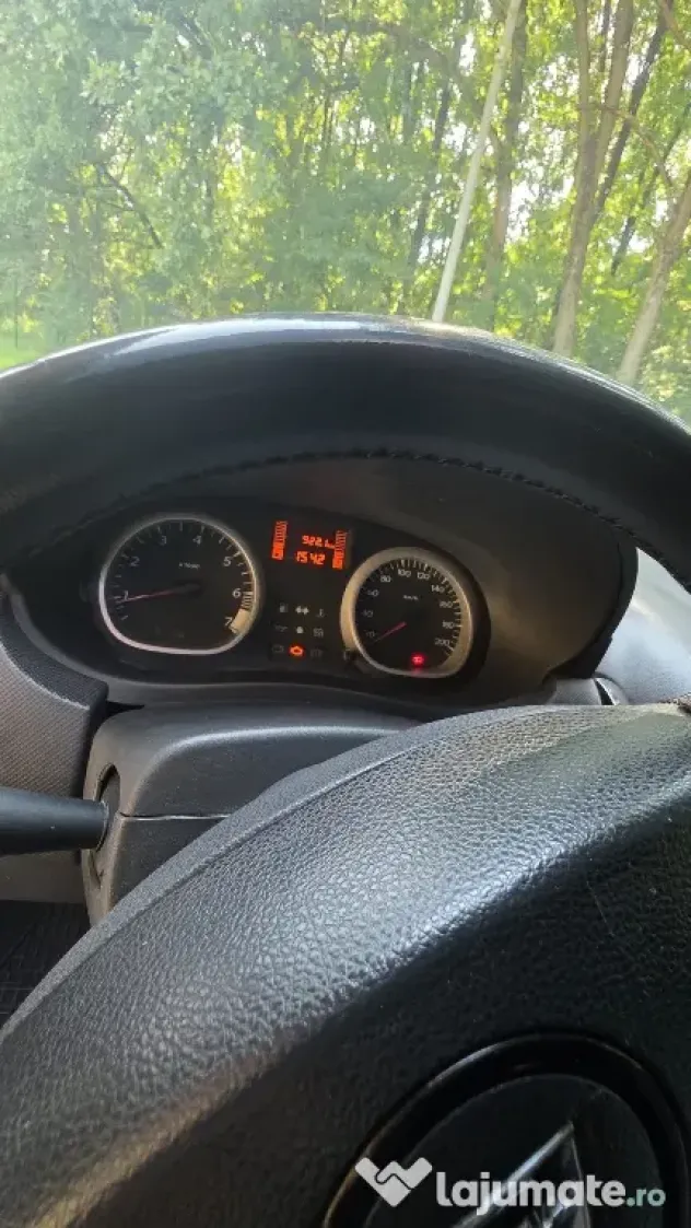 Vând Dacia Duster an 2012
1. motor 1.6 16v 105Cp