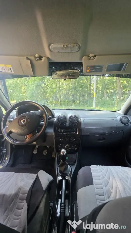 Vând Dacia Duster an 2012
1. motor 1.6 16v 105Cp