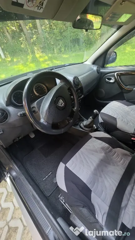 Vând Dacia Duster an 2012
1. motor 1.6 16v 105Cp