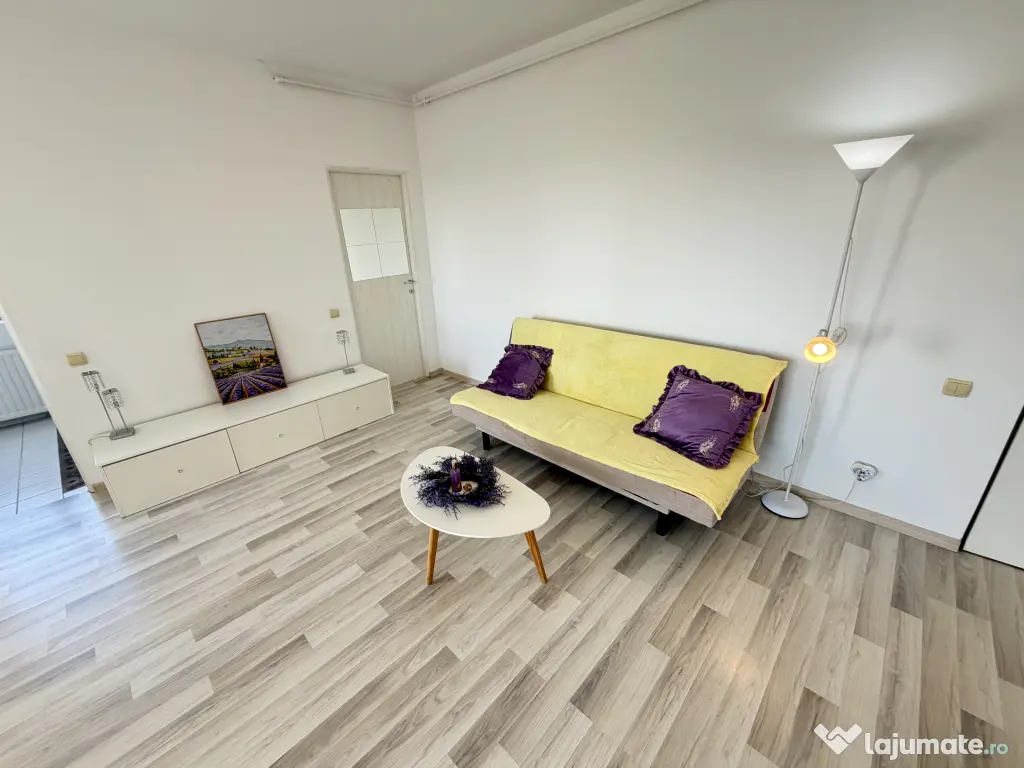 DIRECT Proprietar Studio 53mp ut