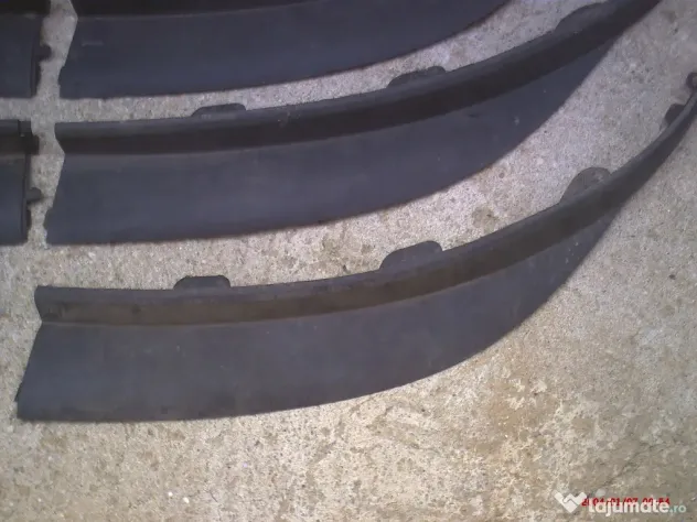 Extensii - spoiler sub bara opel astra j