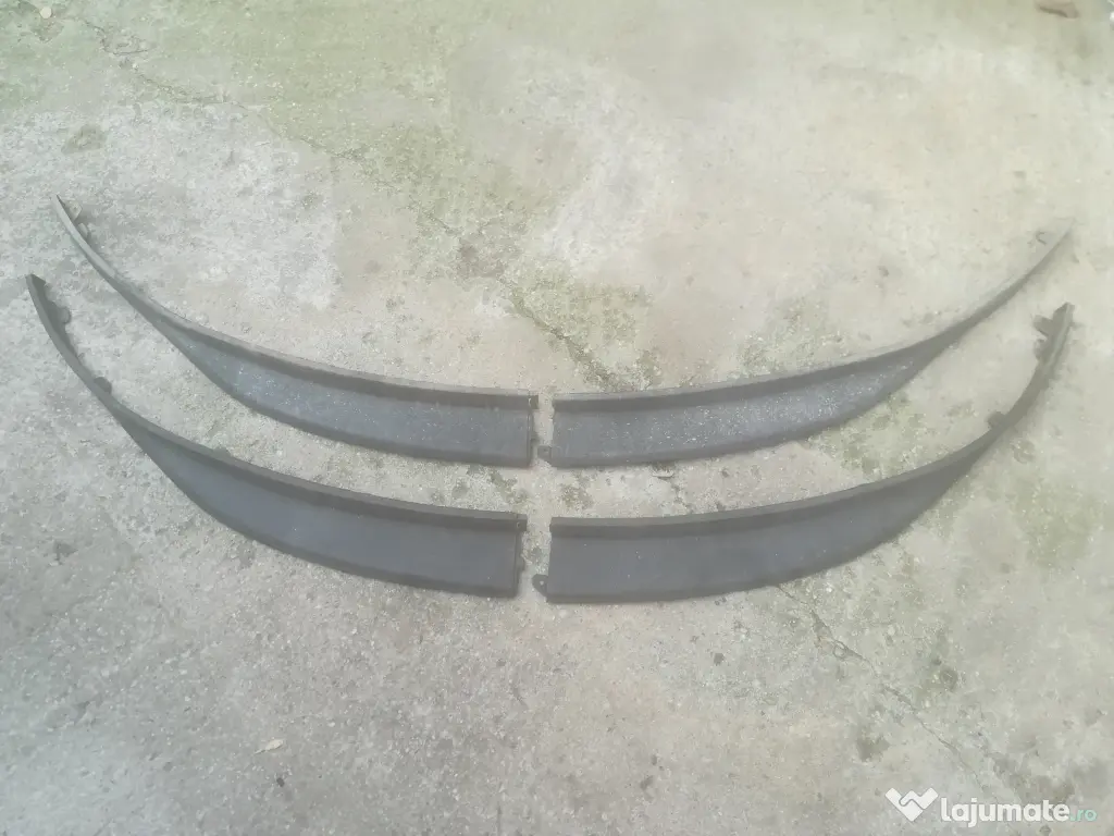 Extensii - spoiler sub bara opel astra j