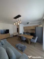 Inchiriere Apartament 2 camere semidecomandat, 53 mp, Razoare 
